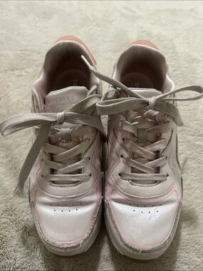 Skechers Women's Light Pink Lace-Up Casual Sneakers